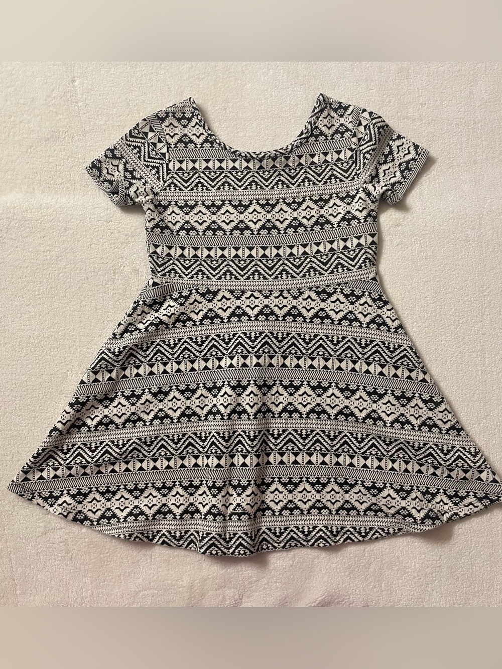 Girl’s Geometric Print A-Line Dress size Medium 7/8 - Picture 1 of 10